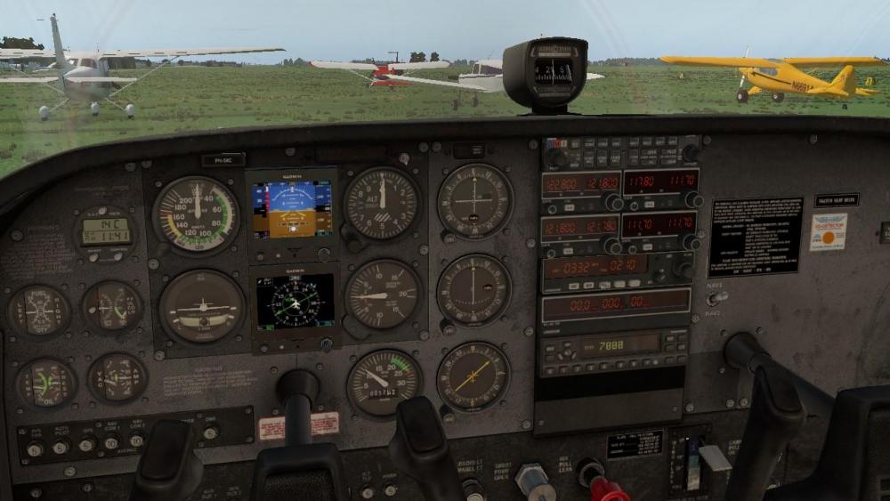 Cockpit c172 G5.jpg